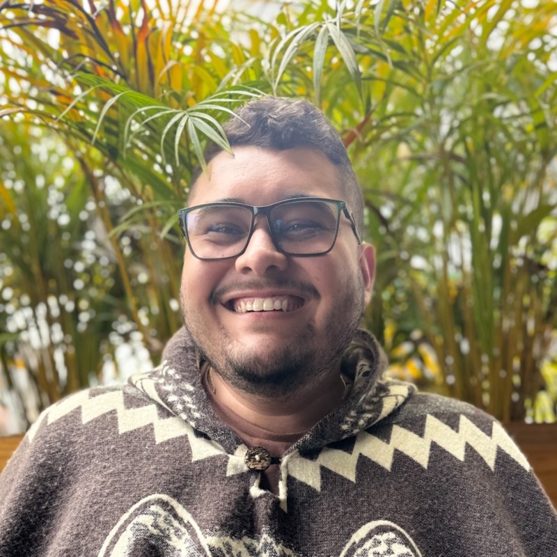 Retrato de Nicolas Duran Garces sonriendo